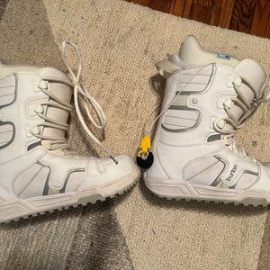 Snowboard boots Burton Coco Womens 10 White